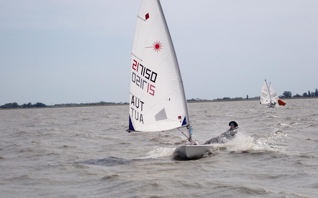 Starker Wind bei ILCA 6 / Laser STM-2024 am Neusiedlersee